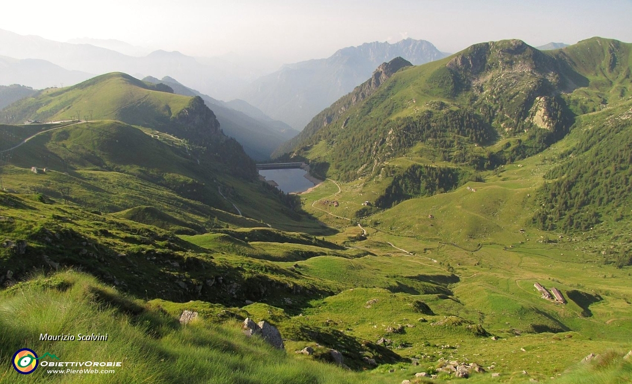 09 Panorama verso  la Valmora....JPG